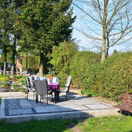 Holiday Home With Garden Neustadt am Rennsteig Extérieur photo