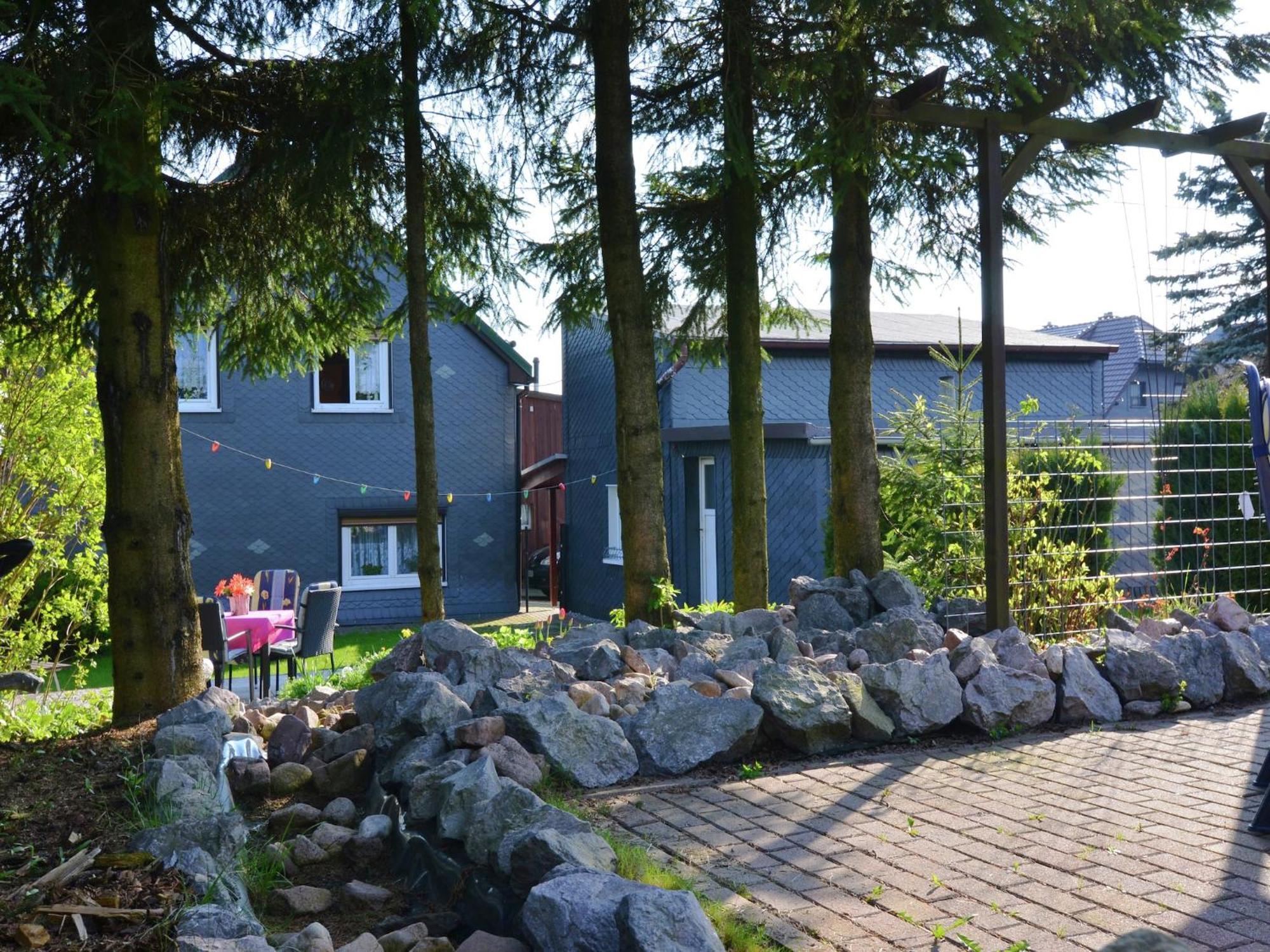 Holiday Home With Garden Neustadt am Rennsteig Extérieur photo
